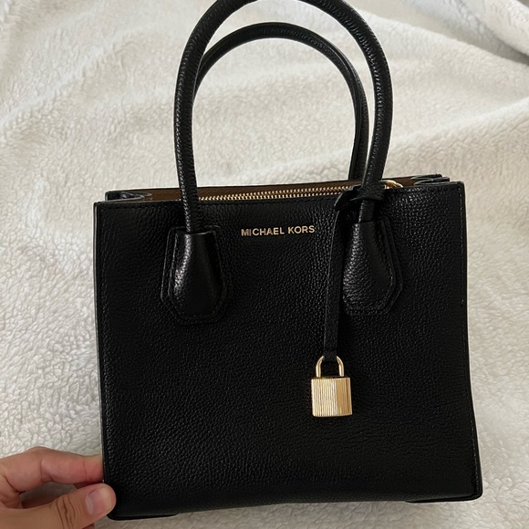 Michael Kors Leather Mini Handbag - EUC - Picture 1 of 6
